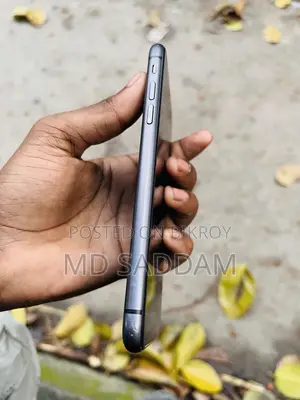 অ্যাপল আইফোন ১১ ১২৮ জিবি ব্ল্যাক