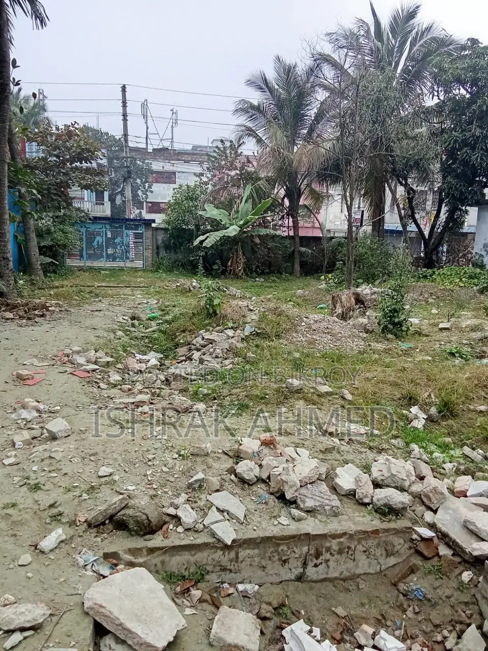 খুলনা মিয়াপাড়া তে দুইটি জমি বিক্রি হবে ।