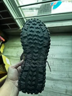 বাটা ওয়েনব্রেনার স্নিকার