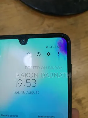 স্যামসাং গ্যালাক্সি এম৩২ ৬ জিবি কালো