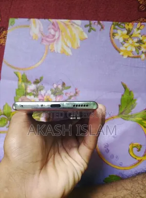 টেকনো ক্যামন ৪০ প্রো ৪জি ২৫৬ জিবি