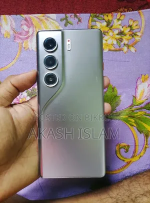 টেকনো ক্যামন ৪০ প্রো ৪জি ২৫৬ জিবি