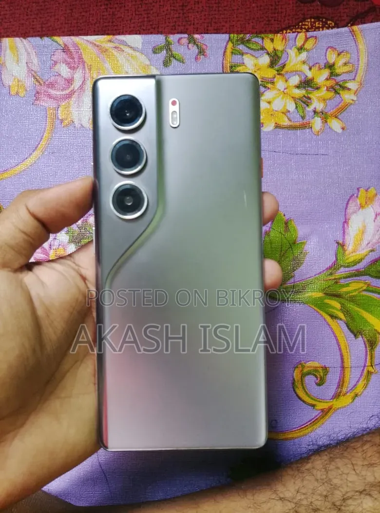 টেকনো ক্যামন ৪০ প্রো ৪জি ২৫৬ জিবি