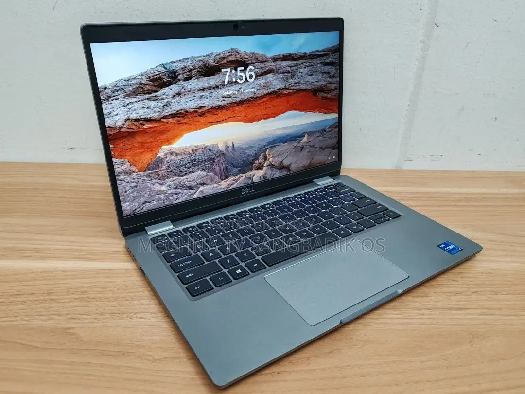 Laptop Dell 3GB Intel SSD 256GB