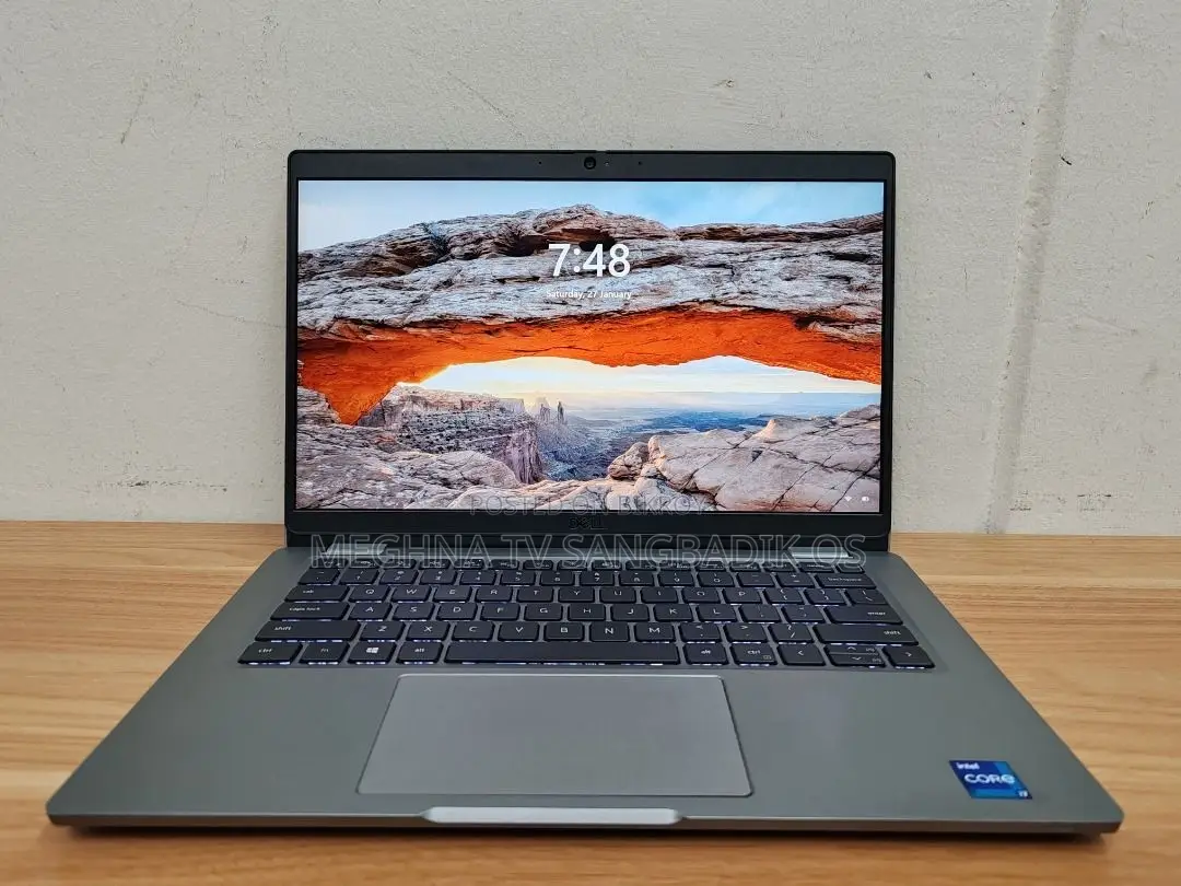 Laptop Dell 3GB Intel SSD 256GB