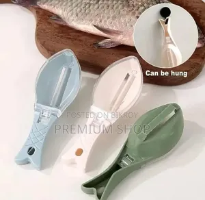 Plastic Fish Scale Remover Tool With Cover Box