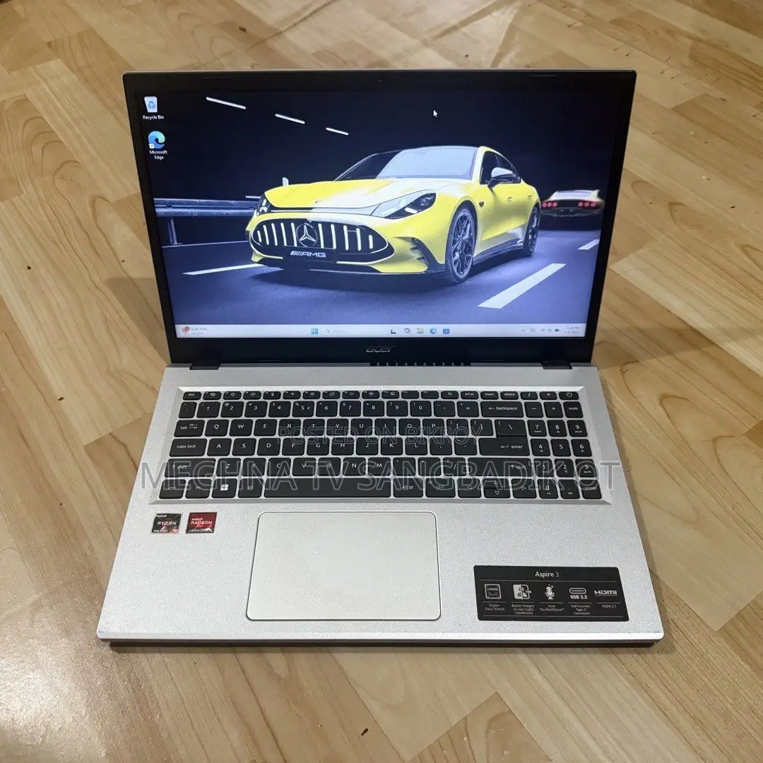 Laptop Acer 3GB Intel SSD 256GB