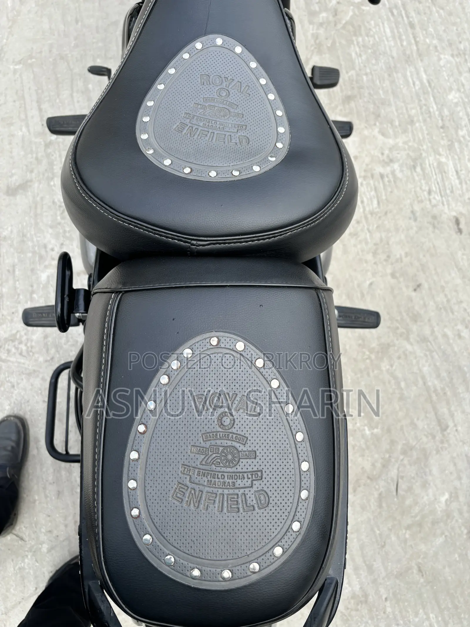 Royal Enfield Classic 350 2025 Gray