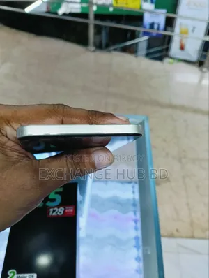 আইটেল এস২৫ ১২৮ জিবি গোল্ড