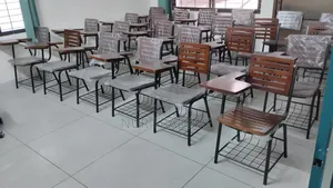 রাইটিং চেয়ার