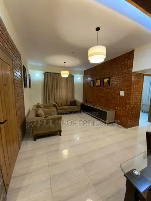 বসুন্ধরার গ্রিন হাউসে সাজানো ১৩ বেডরুমের বাড়ি বিক্রয়