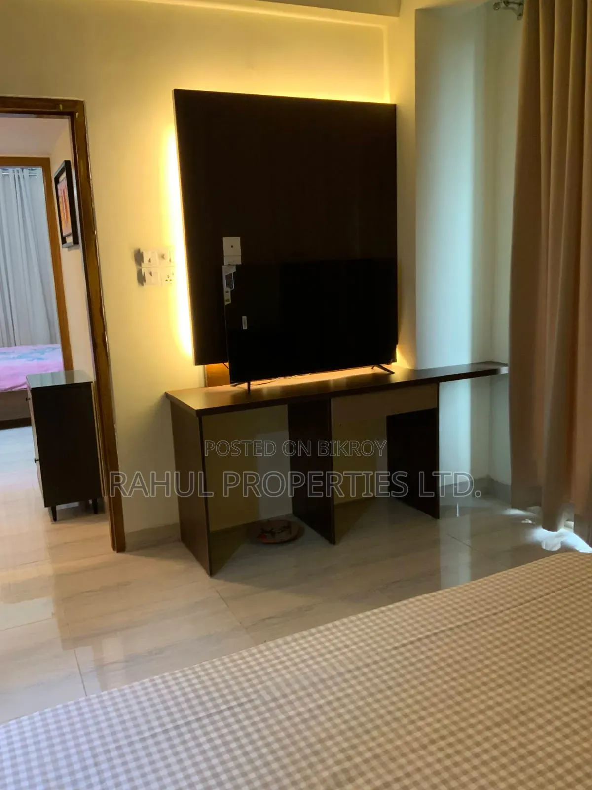 বসুন্ধরার গ্রিন হাউসে সাজানো ১৩ বেডরুমের বাড়ি বিক্রয়