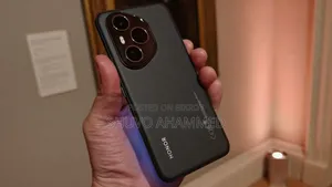 অনার ৪০০ প্রো ৫১২ জিবি ব্ল্যাক
