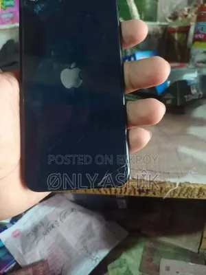 অ্যাপল আইফোন এসি (২০২০) ১২৮ জিবি ব্ল্যাক