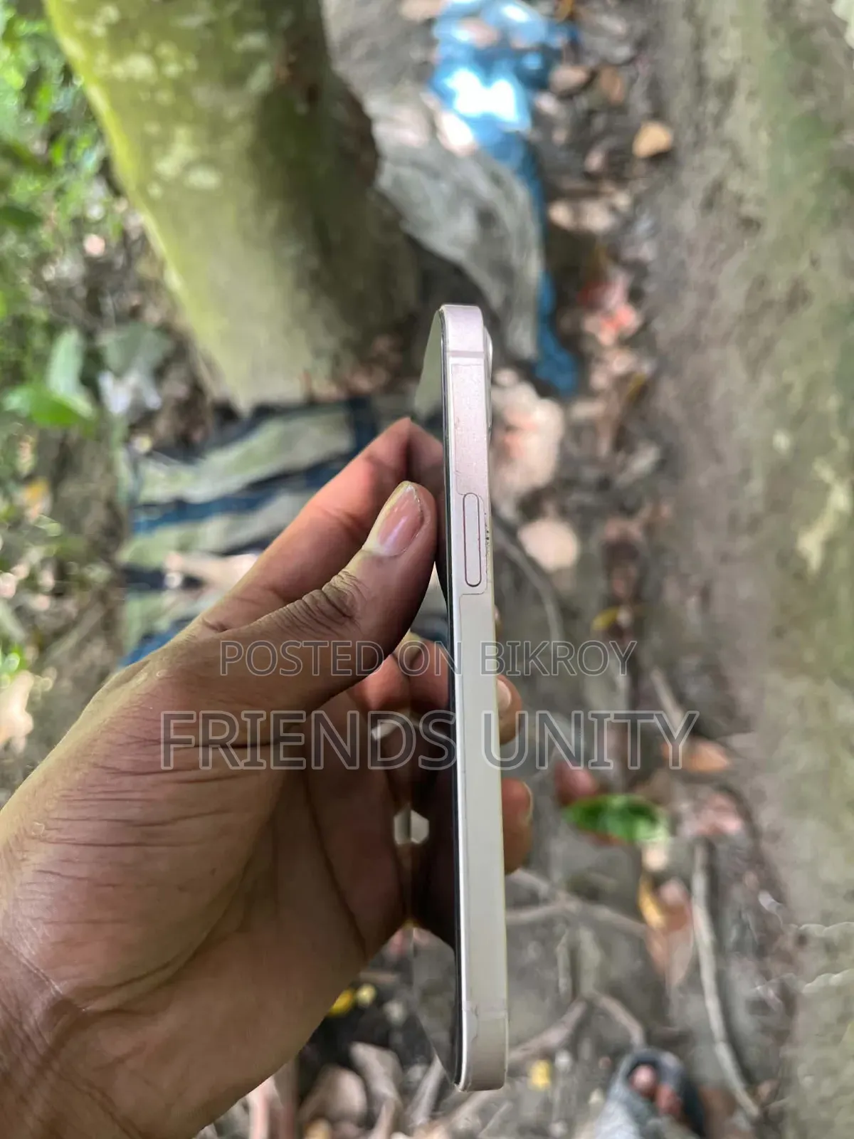 অ্যাপল আইফোন ১৩ ১২৮ জিবি হোয়াইট