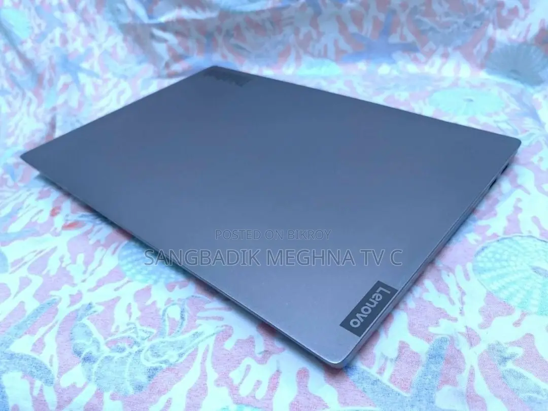 Lenovo Laptop 8GB AMD Ryzen 512GB SSD