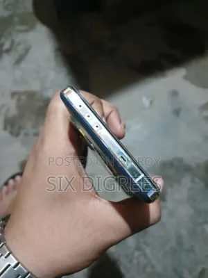 ওয়ানপ্লাস ১৩ ৫১২ জিবি নীল