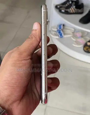 অ্যাপল আইফোন এক্সএস ২৫৬ জিবি হোয়াইট