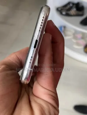 অ্যাপল আইফোন এক্সএস ২৫৬ জিবি হোয়াইট