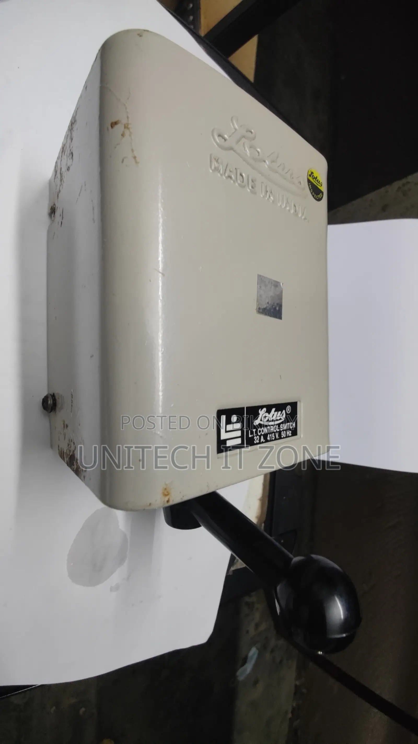 Lotus LT Control Switch 32A (Change Over Switch)