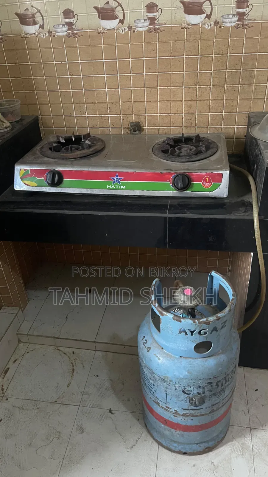 Double Gas Stove and 12 KG Cylinder Bottle