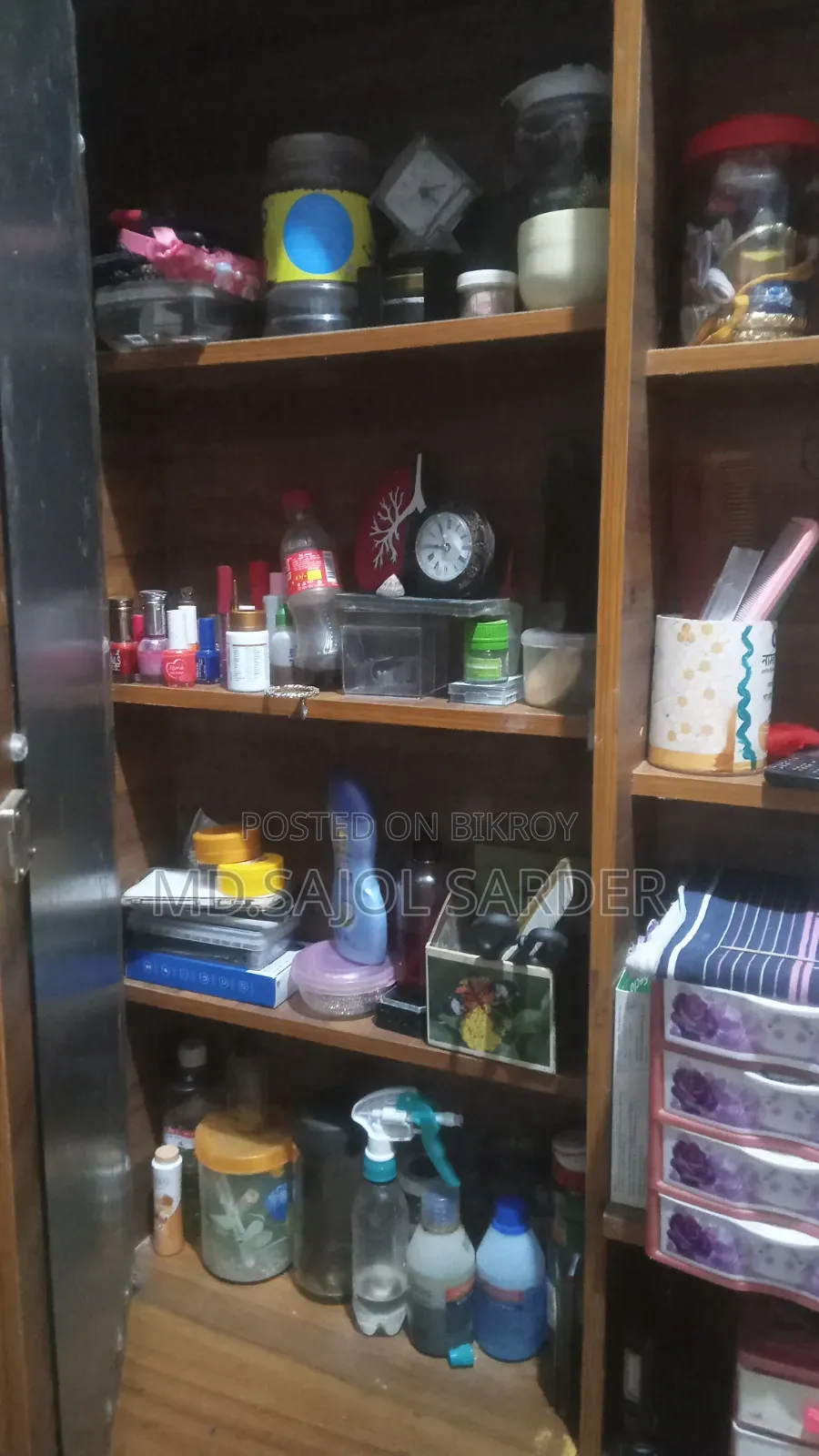 Board Dressing Table
