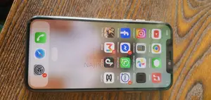 অ্যাপল আইফোন এক্সএস ২৫৬ জিবি গোল্ড