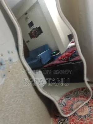 বেল্ট আর আয়না