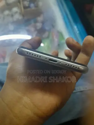 অ্যাপল আইফোন এক্স ৬৪ জিবি সিলভার