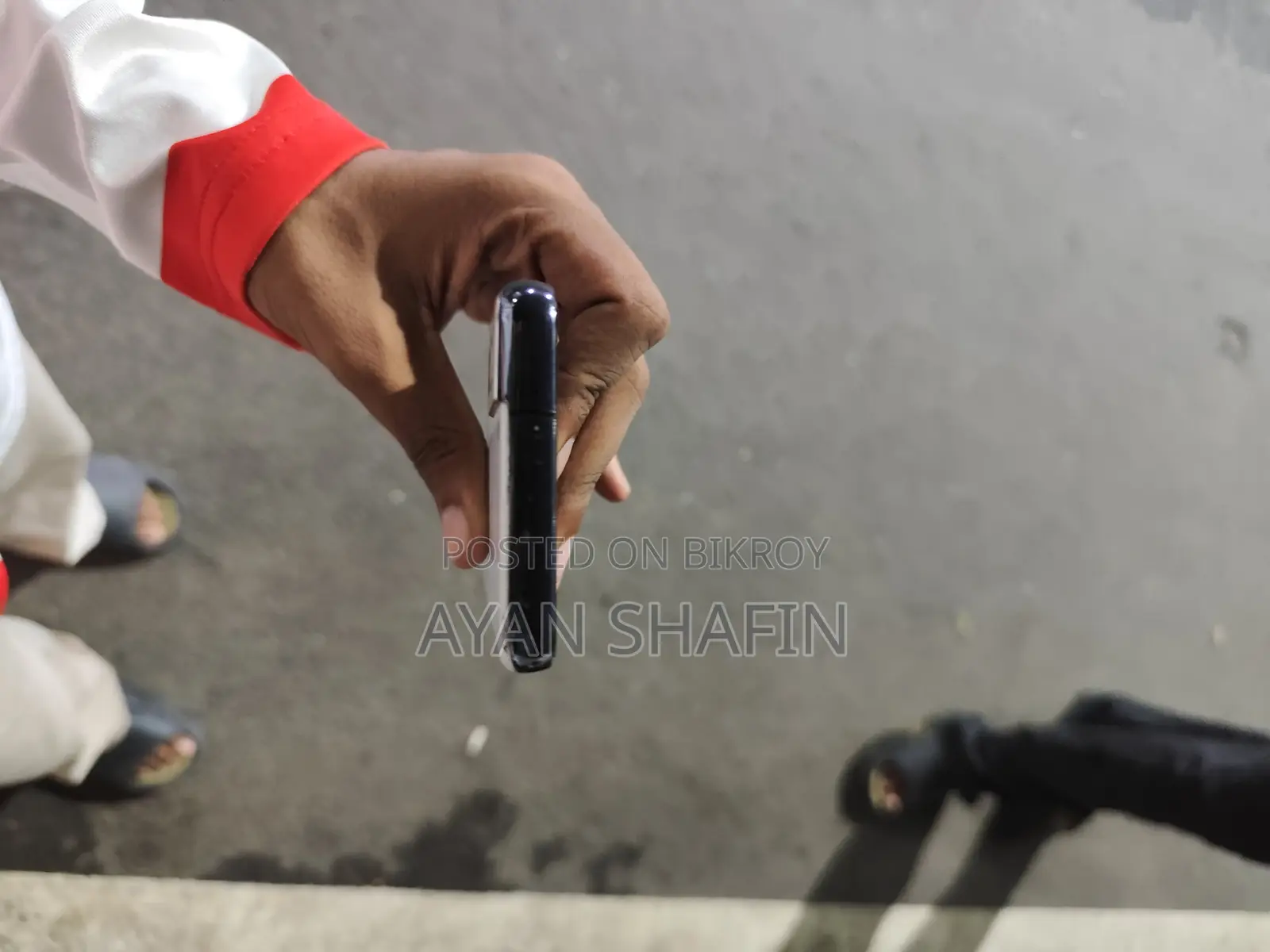 স্যামসাং গ্যালাক্সি এস২১ ৫জি ২৫৬ জিবি হোয়াইট