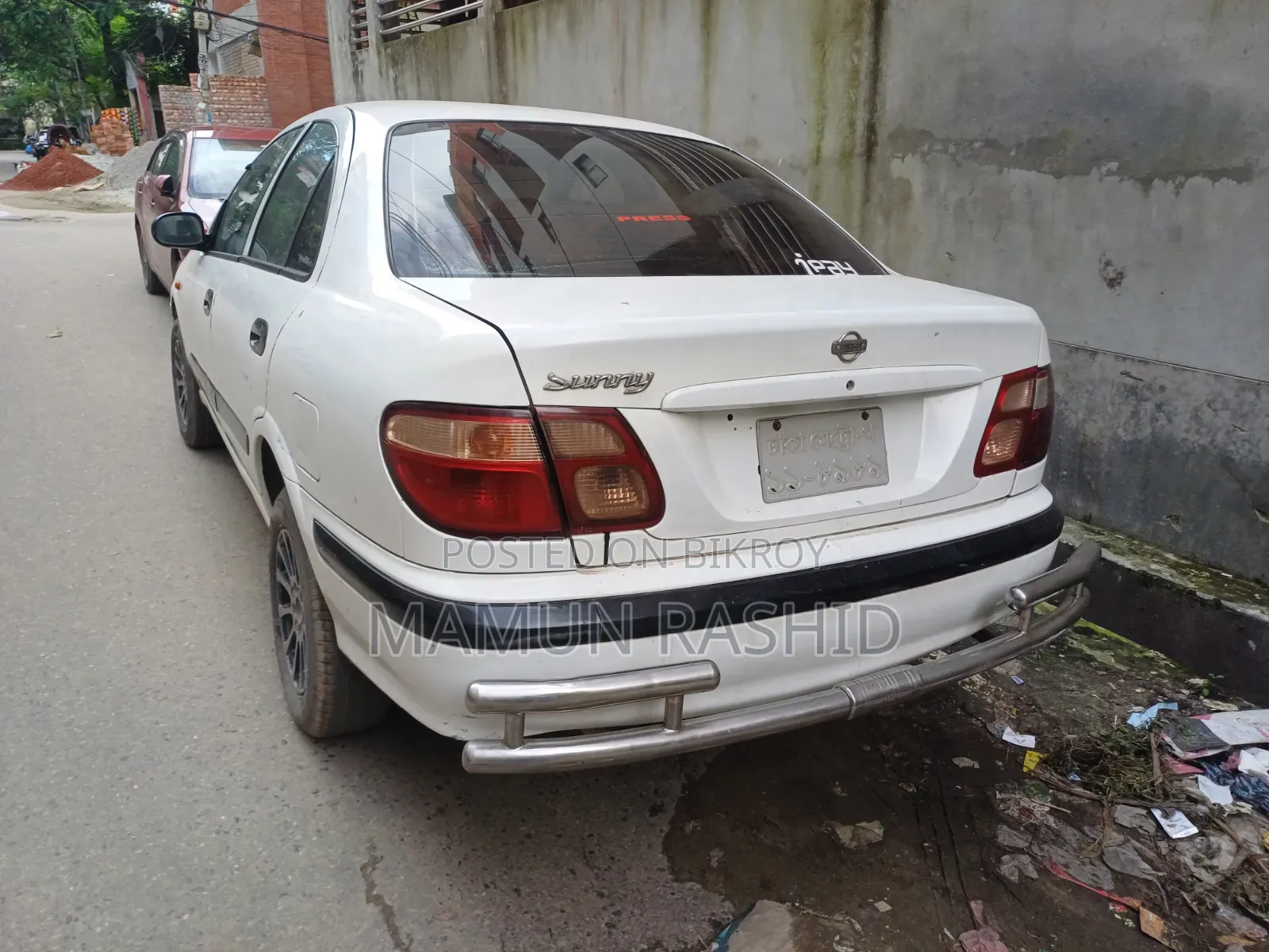 Nissan Sunny 2001 White