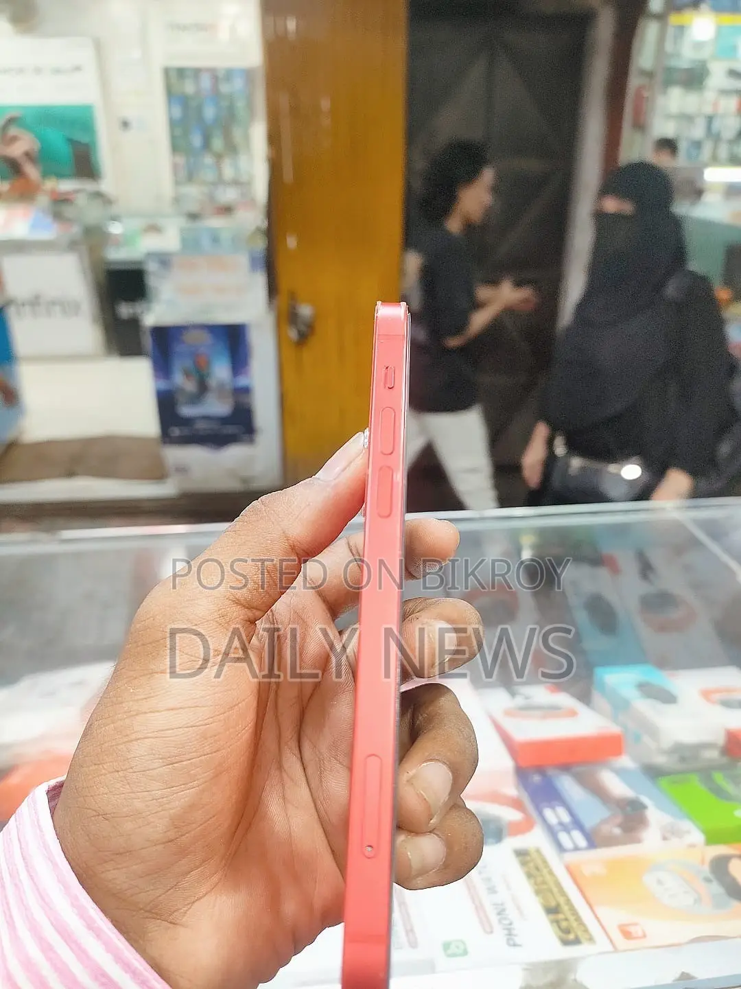 Apple iPhone 12 64 GB Red