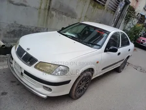Nissan Sunny 2001 White