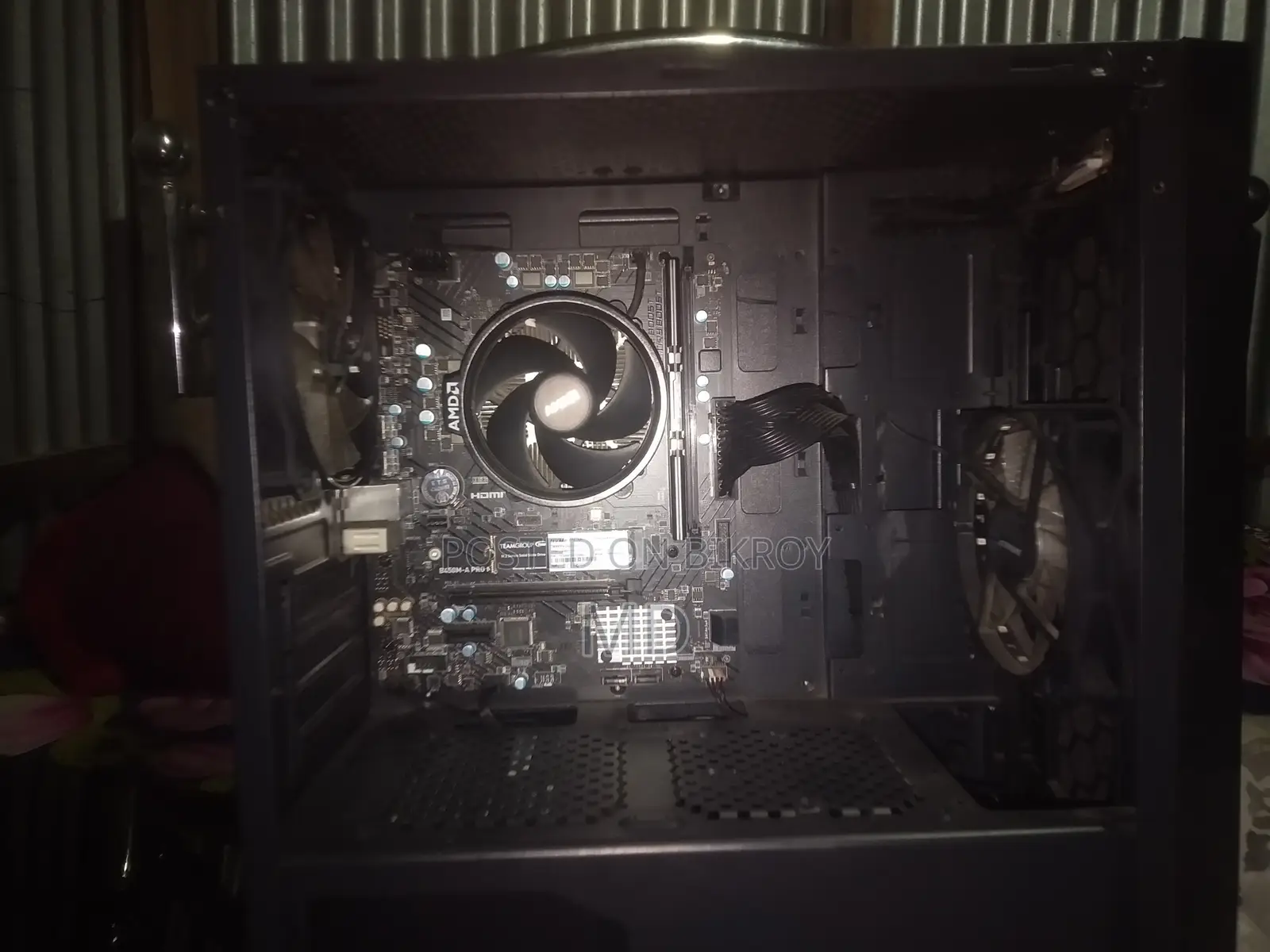 Desktop Computer Microsoft 8GB AMD Ryzen 5 SSD 256GB