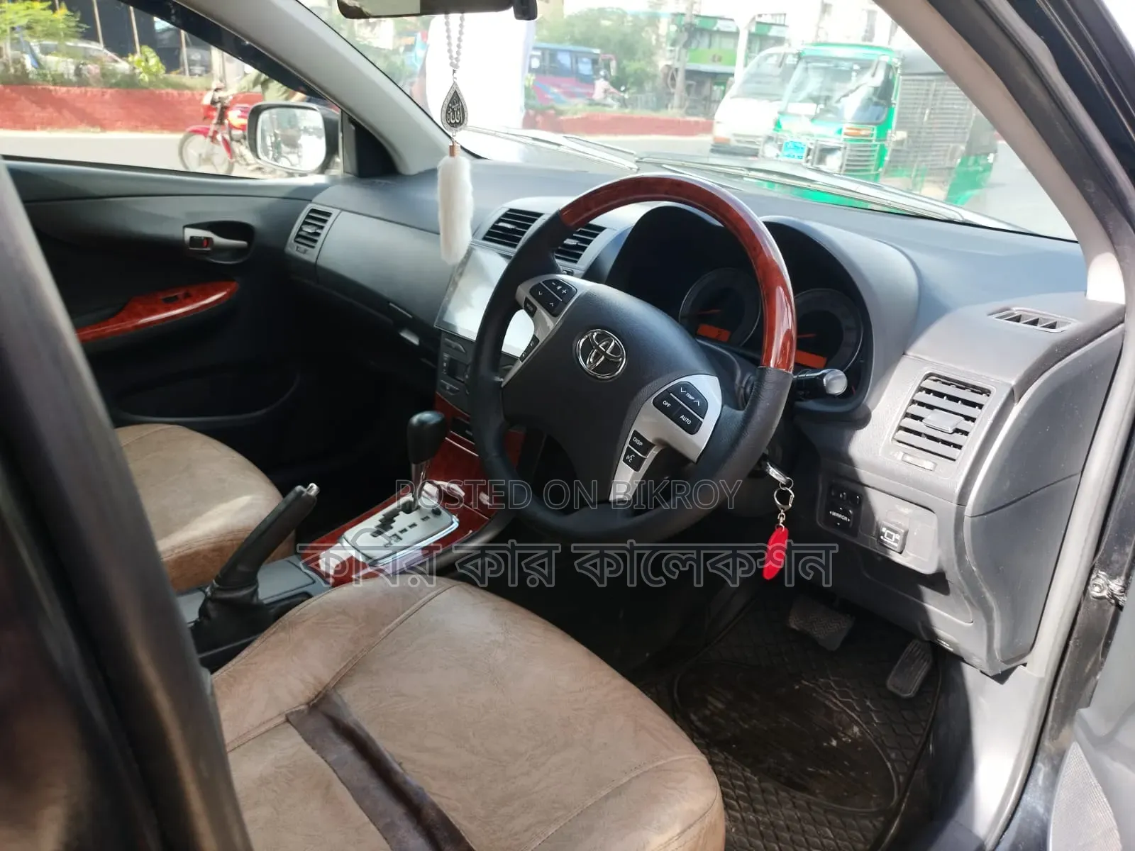 টয়োটা প্রিমিও ২০১৪ গ্রে