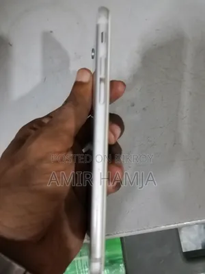 Apple iPhone 6 64 GB White