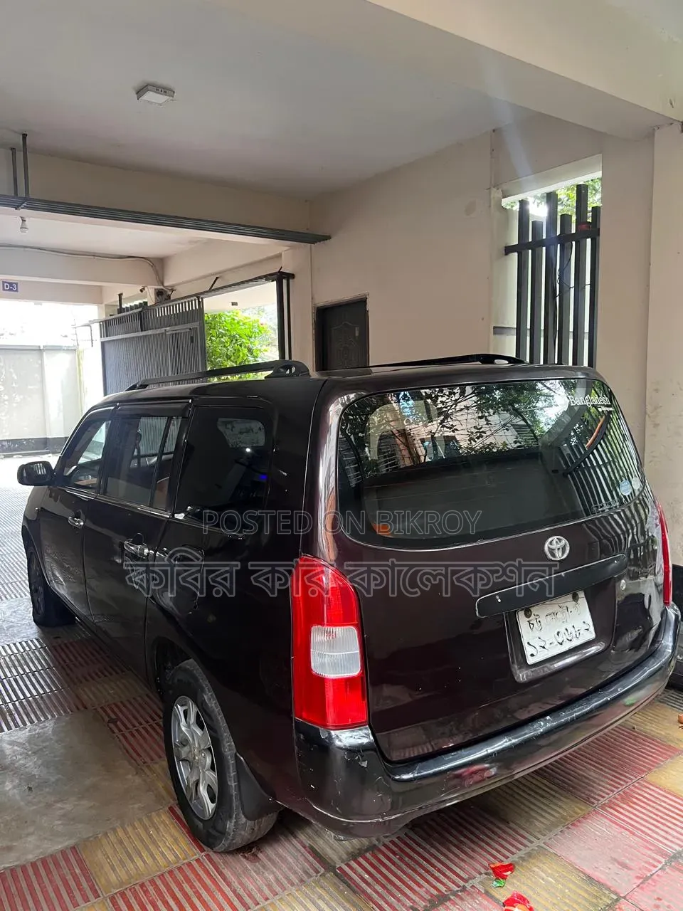 টয়োটা প্রোবক্স ২০০৫ মেরুন