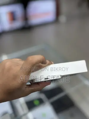 অ্যাপল আইফোন ১৫ প্রো ম্যাক্স ২৫৬ জিবি হোয়াইট