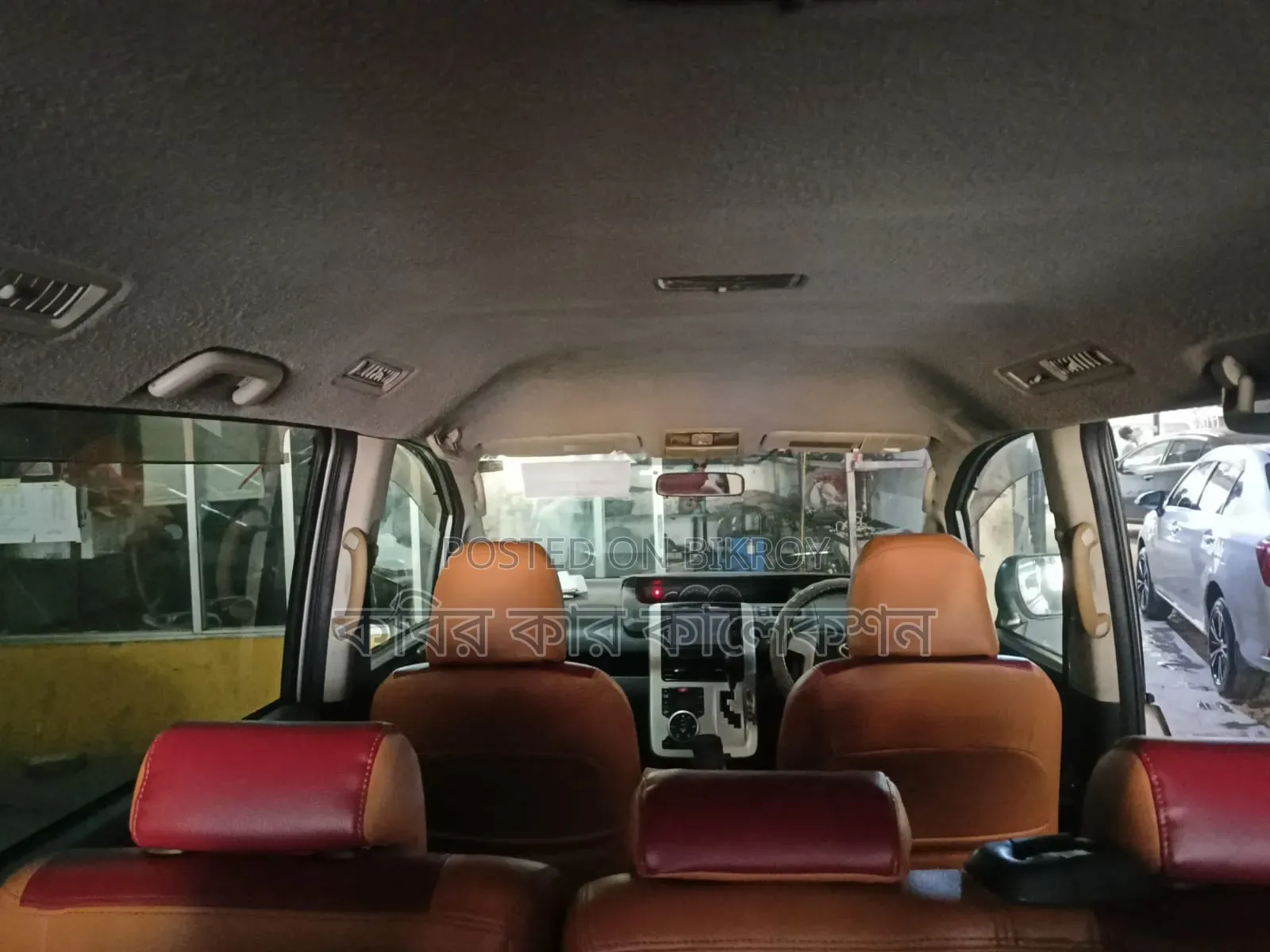 Toyota Noah 2004 White