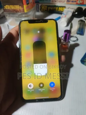 অ্যাপল আইফোন এক্সএস ৬৪ জিবি গোল্ড