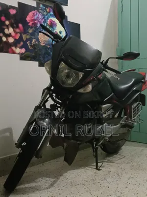 হিরো এক্সট্রিম ১২৫আর ২০১৮ কালো