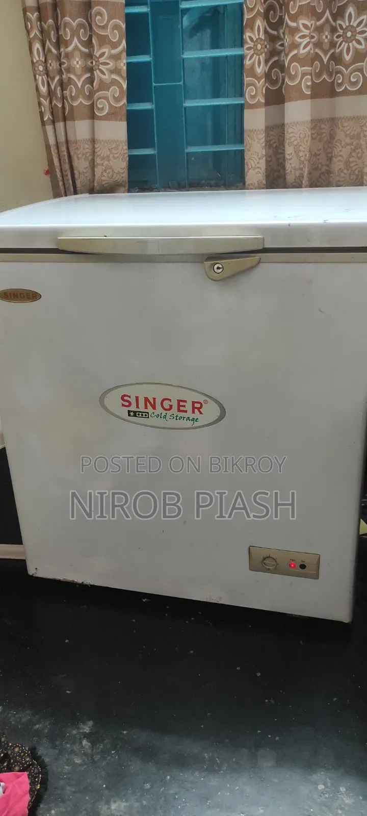 Singer Deep Fridge