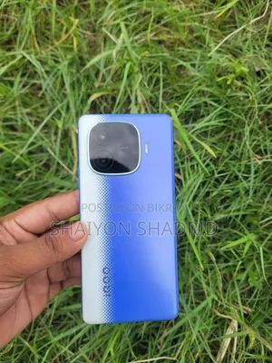 iQOO 256 GB