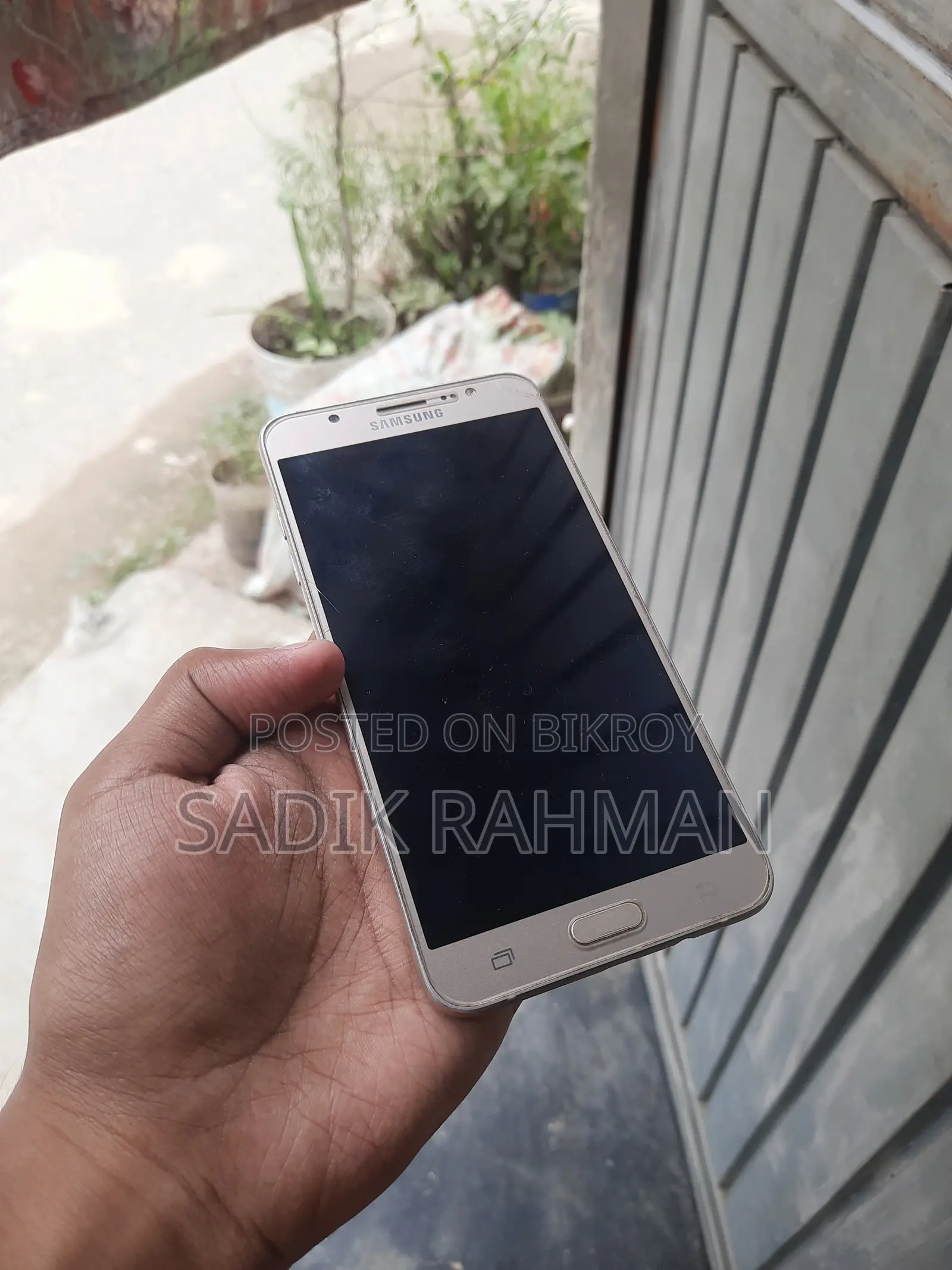 স্যামসাং গ্যালাক্সি জে৭ ১৬ জিবি গোল্ড