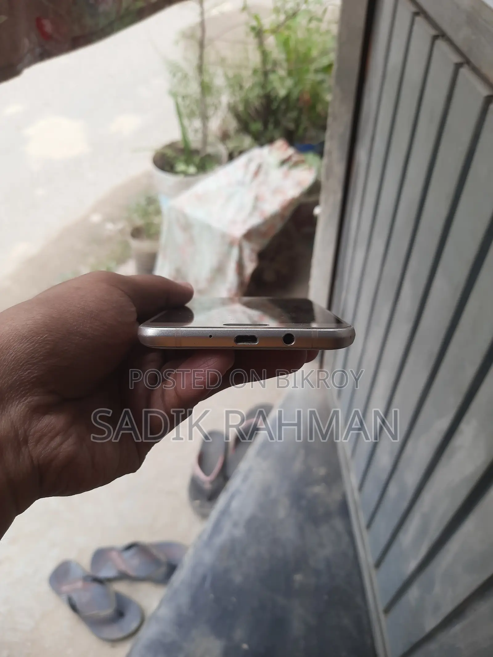 স্যামসাং গ্যালাক্সি জে৭ ১৬ জিবি গোল্ড