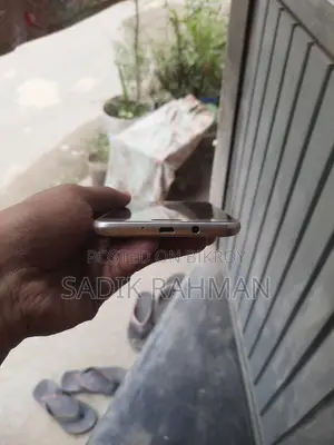 স্যামসাং গ্যালাক্সি জে৭ ১৬ জিবি গোল্ড