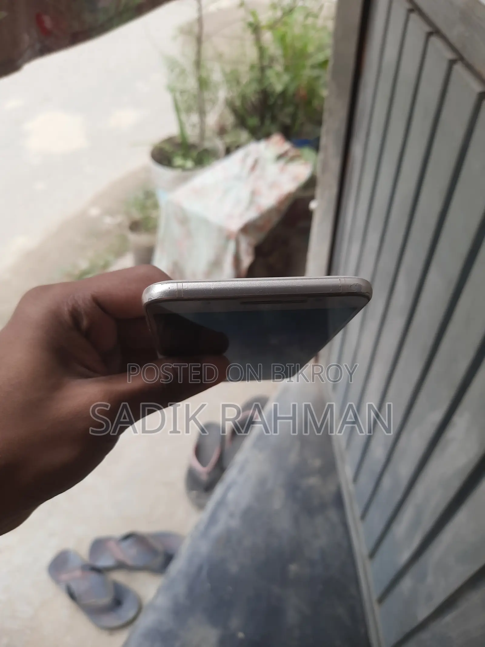 স্যামসাং গ্যালাক্সি জে৭ ১৬ জিবি গোল্ড