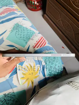 New Apple iPad (2022) 64 GB Silver