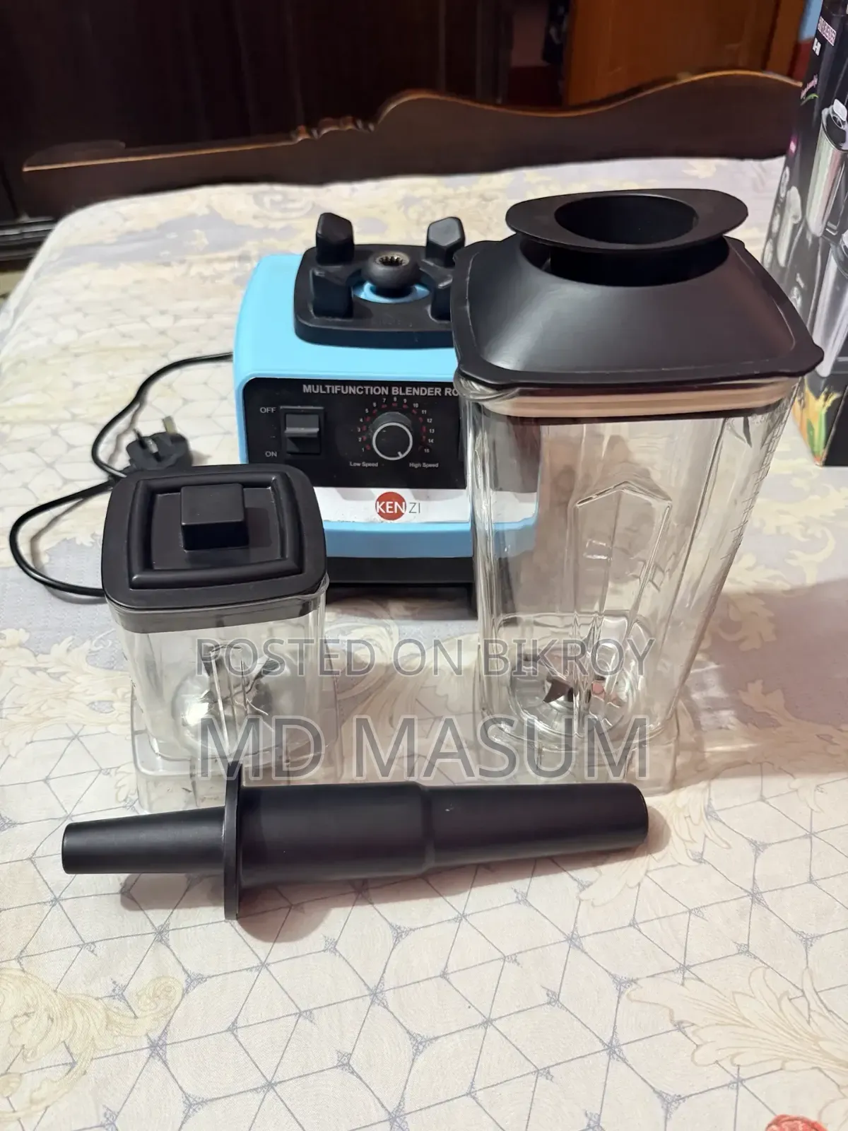Original Juice and Vegetable Blender for Sale Like New **