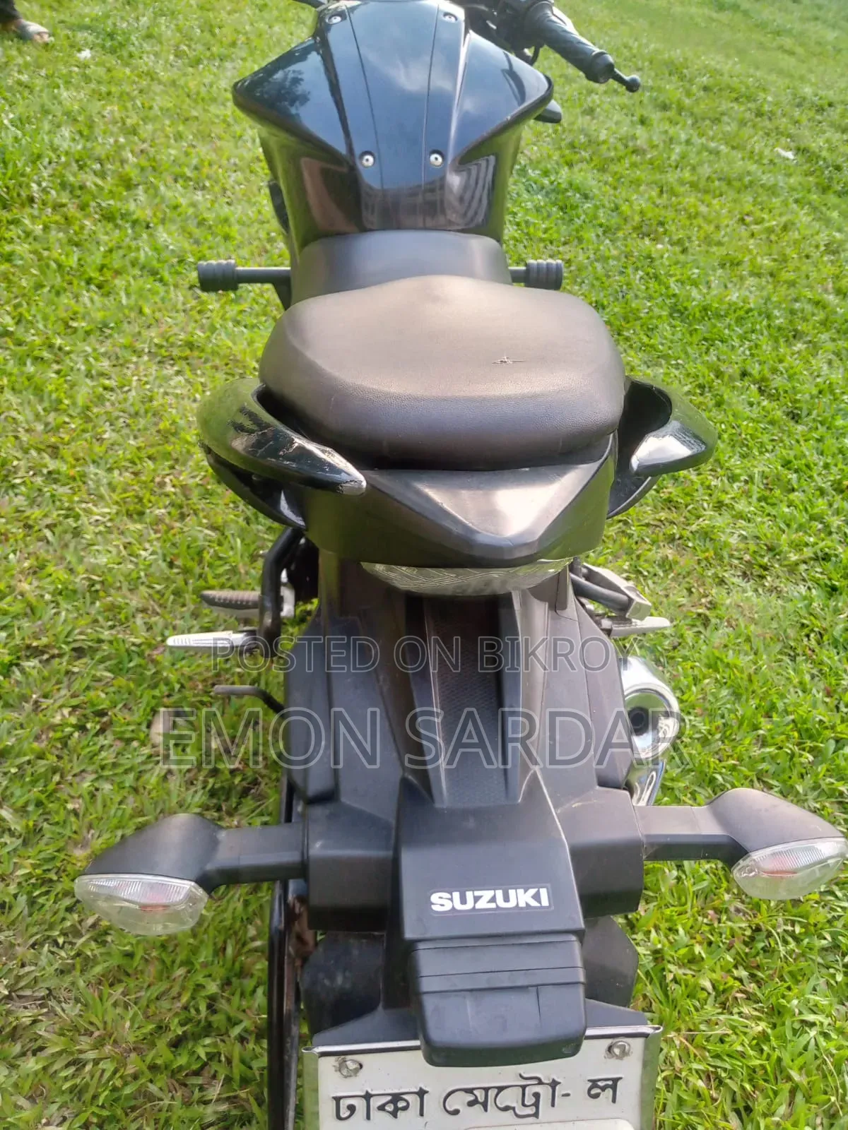 সুজুকি জিক্সার ২০২৩ কালো